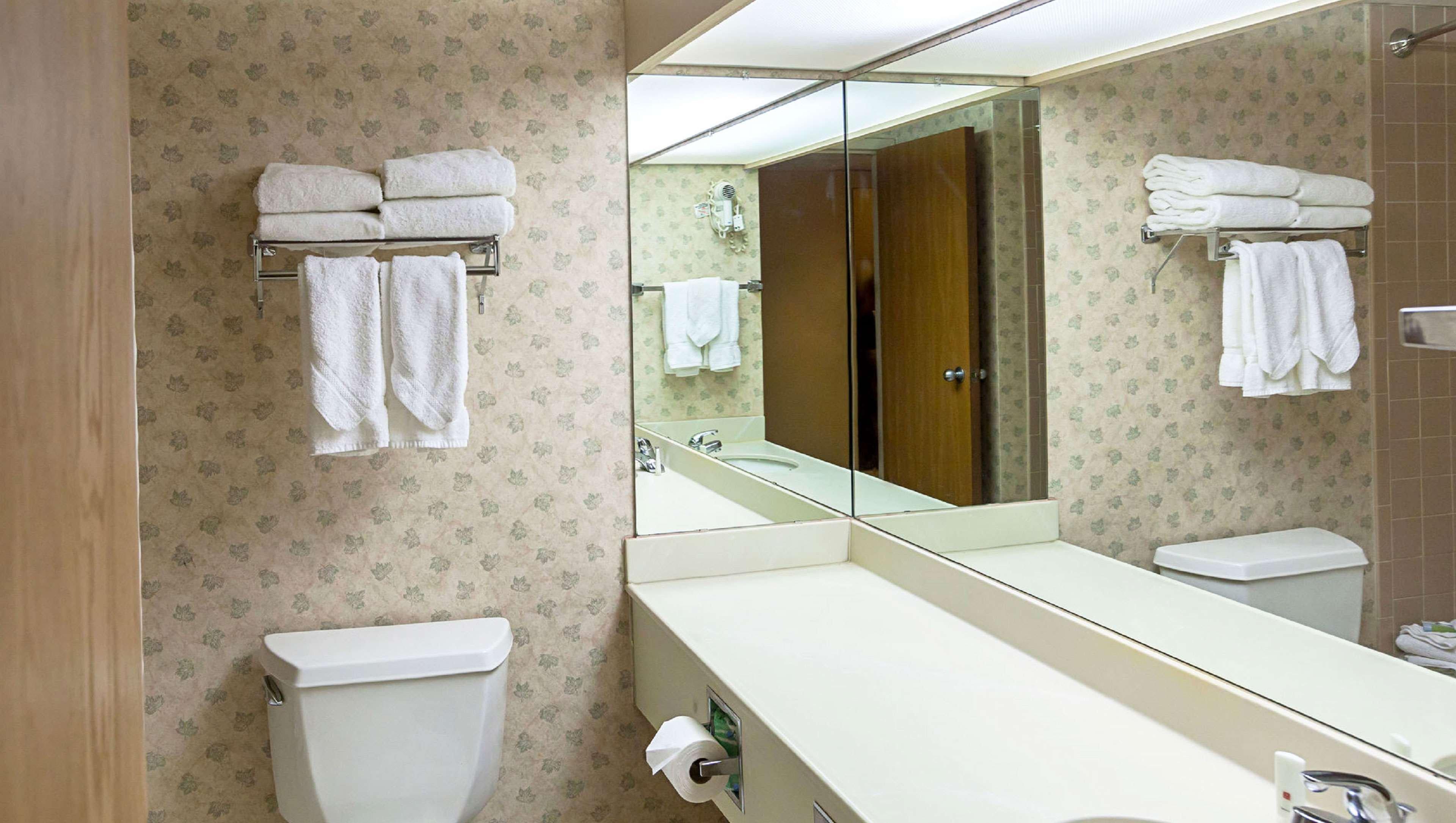 Magnuson Grand Desoto Hotel ภายนอก รูปภาพ