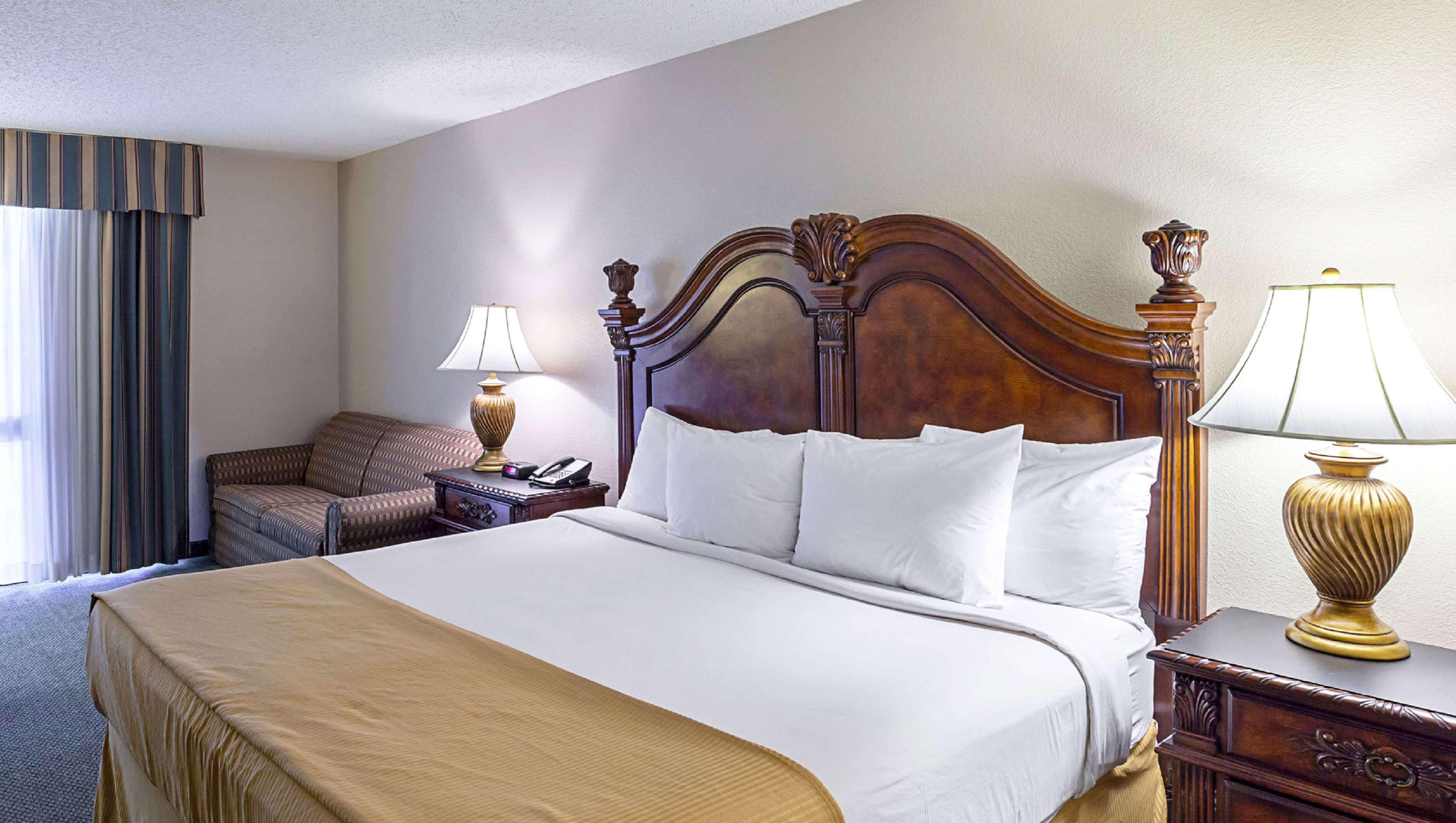 Magnuson Grand Desoto Hotel ภายนอก รูปภาพ