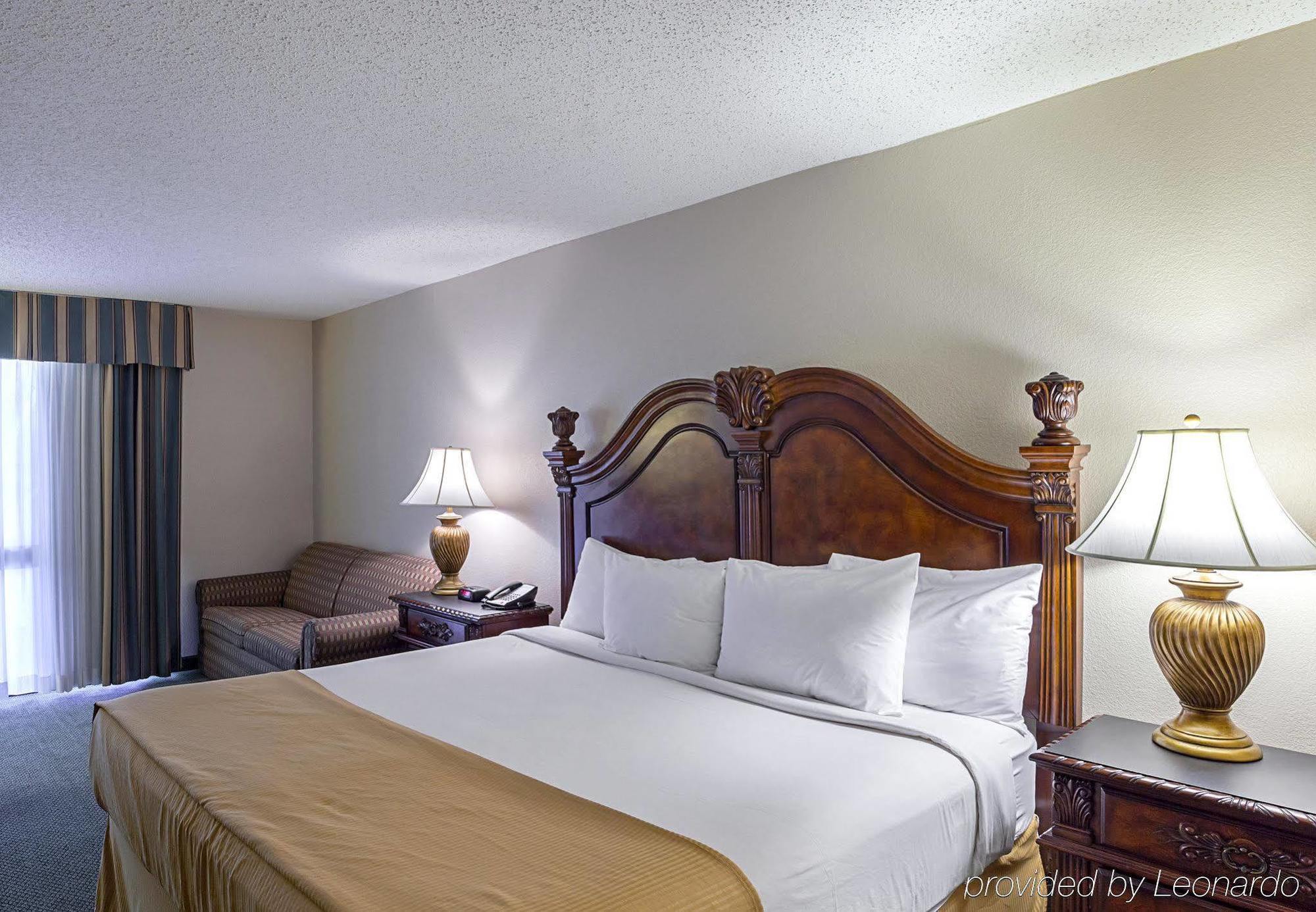 Magnuson Grand Desoto Hotel ภายนอก รูปภาพ