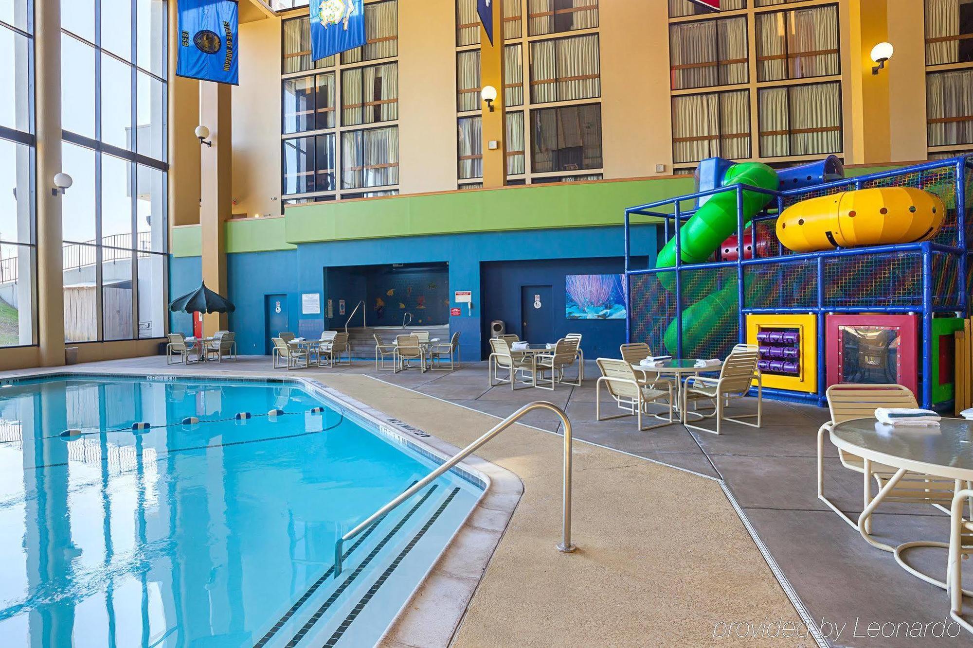 Magnuson Grand Desoto Hotel ภายนอก รูปภาพ